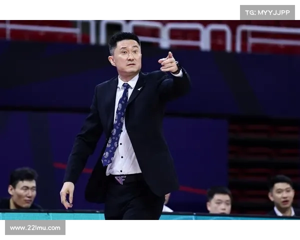 李璇分析云南接连败局:底子薄防线伤病严重 战术被对手摸透 李璇分析云南接连败局:底子薄防线伤病严重 战术被对手摸透
